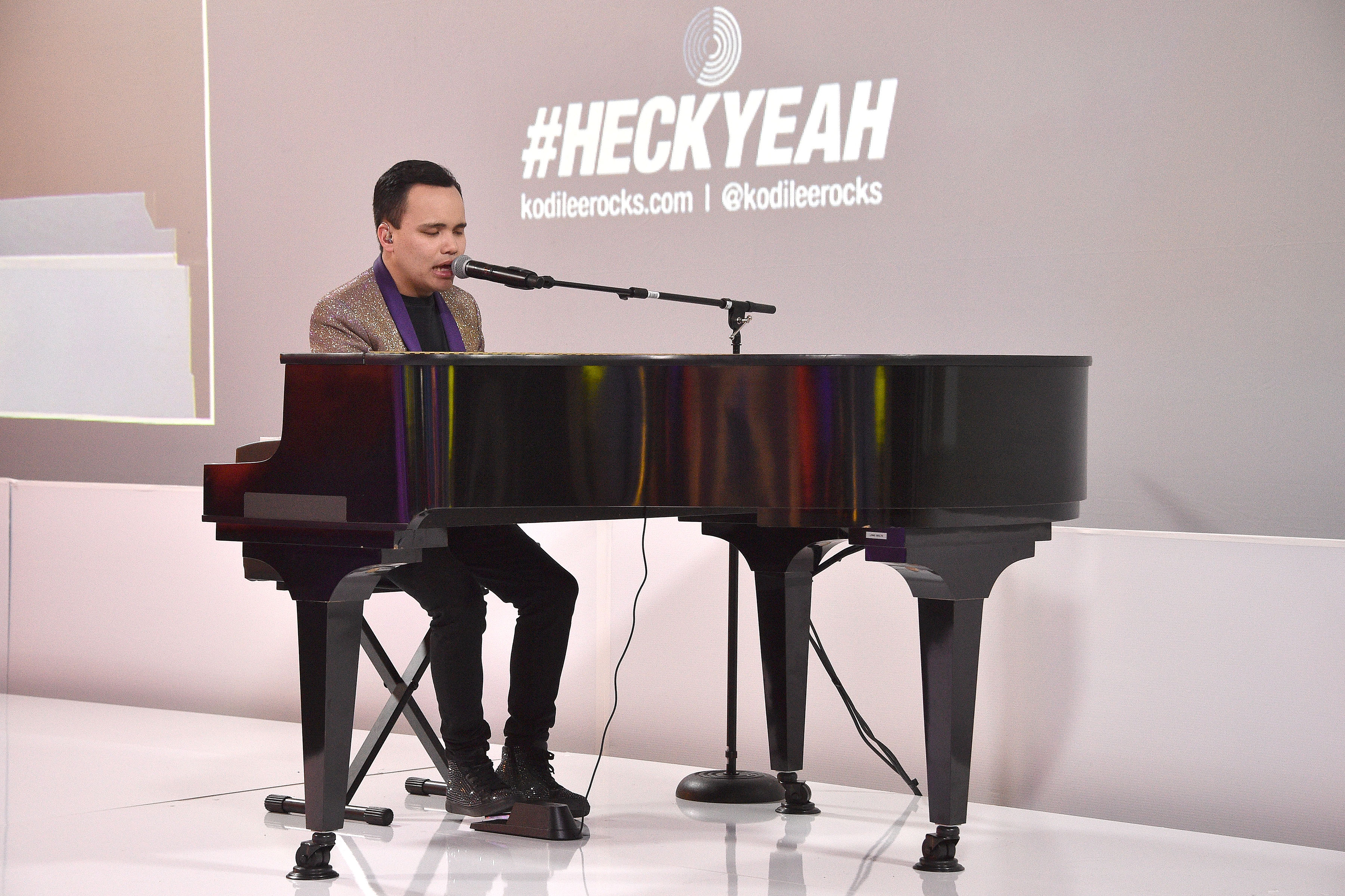 A Journey Through the Le Vian 2023 Trend Forecast and Red Carpet Revue