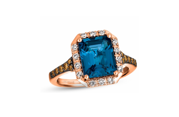  December Birthstone: Deep Sea Blue Topaz™