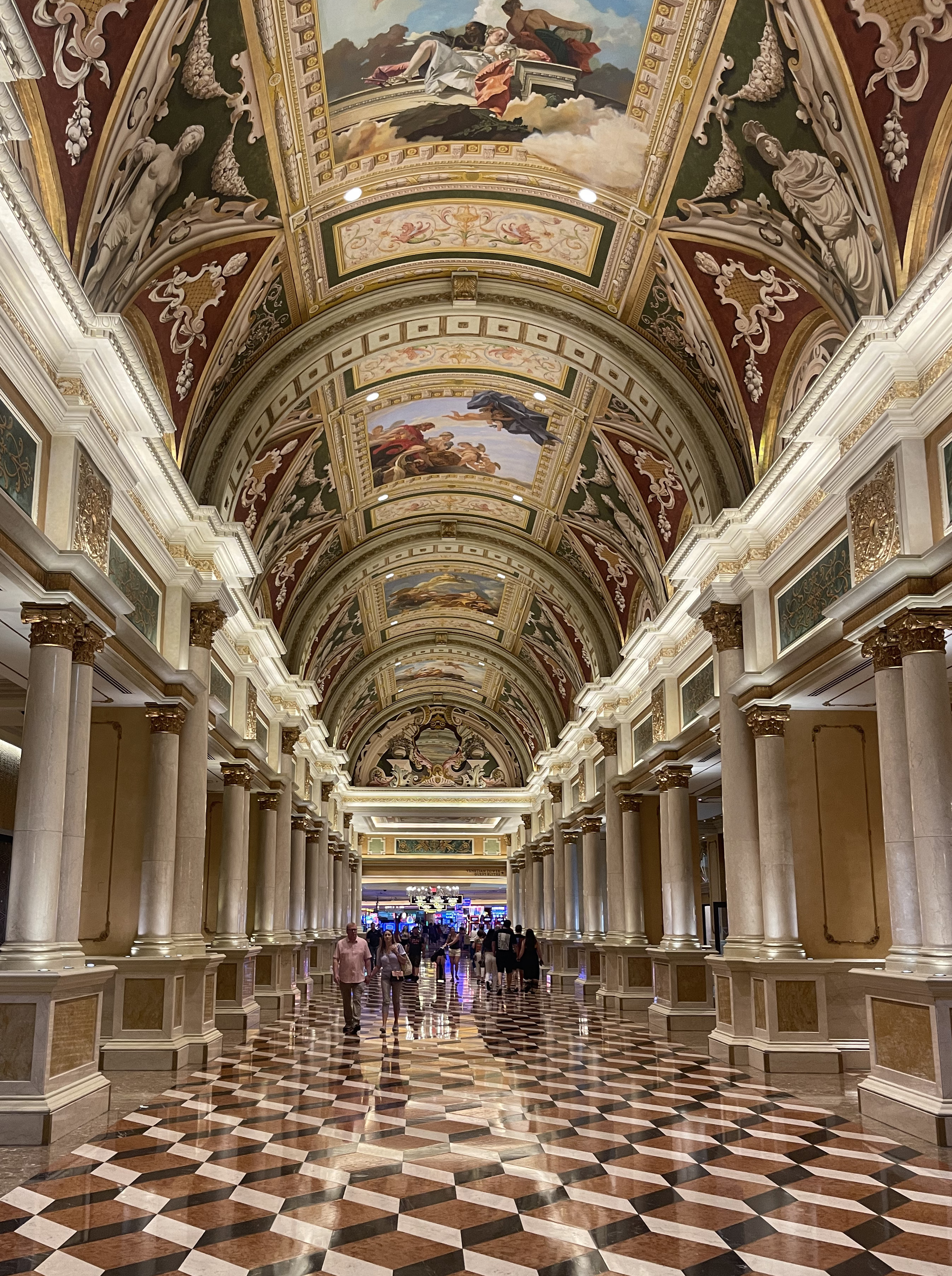 A Journey Through the Le Vian 2023 Trend Forecast and Red Carpet Revue