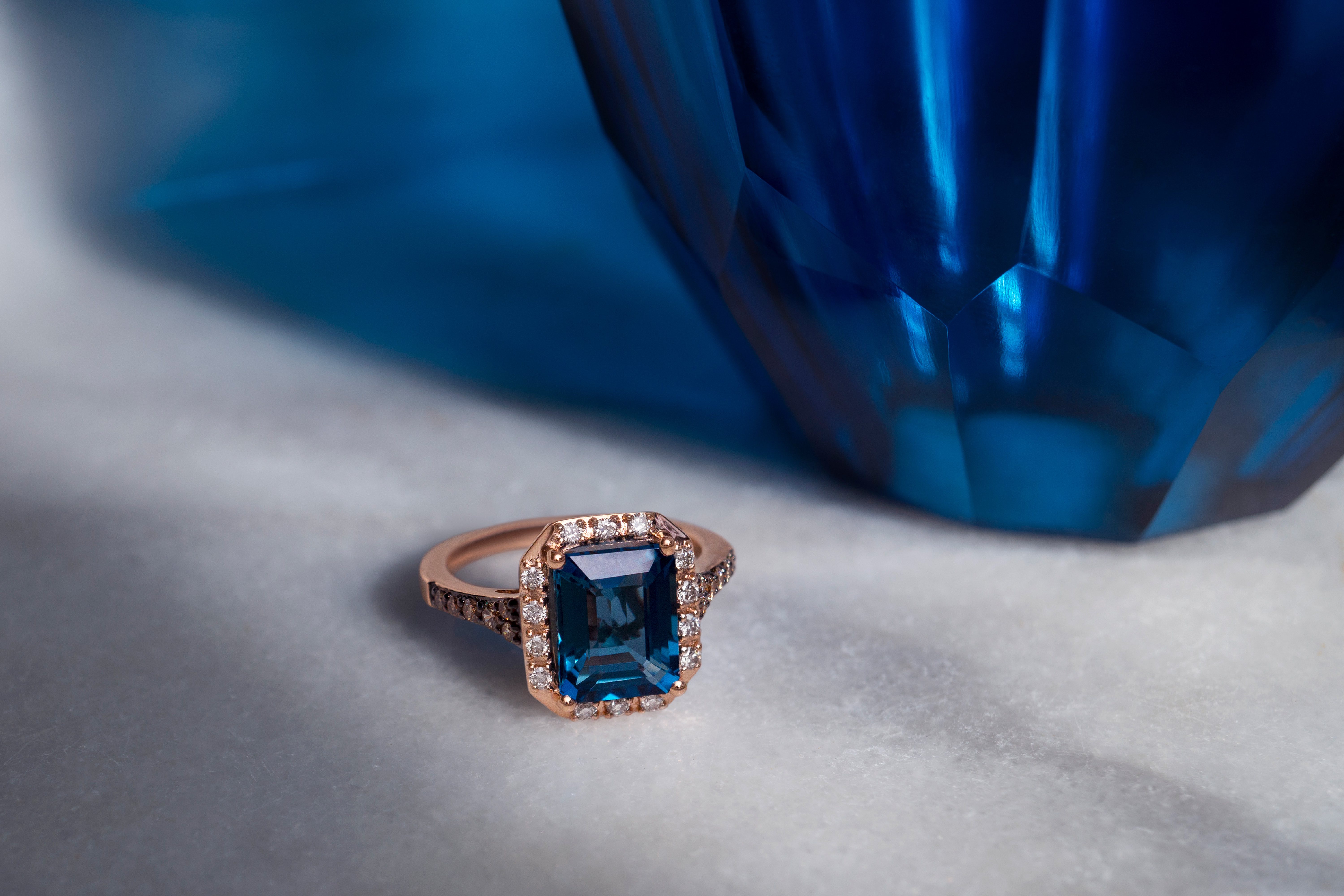  December Birthstone: Deep Sea Blue Topaz™